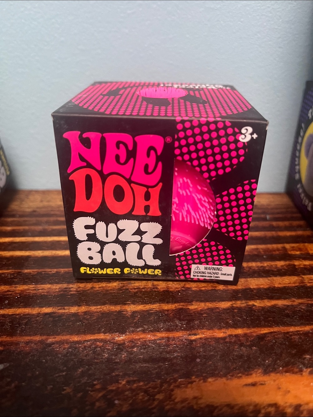 NEEDOH Fuzz Ball  - Pink